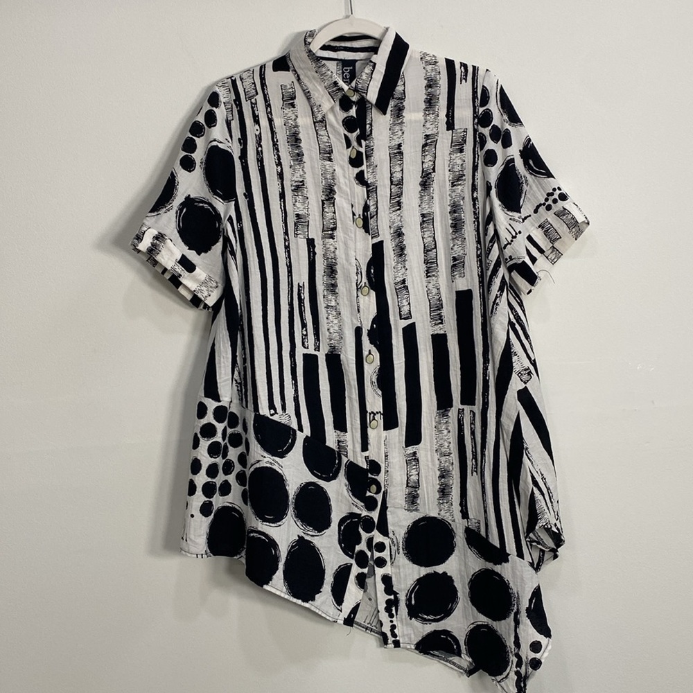 Berek Button Down Top Geometric Boho Asymmetrical Women's XS